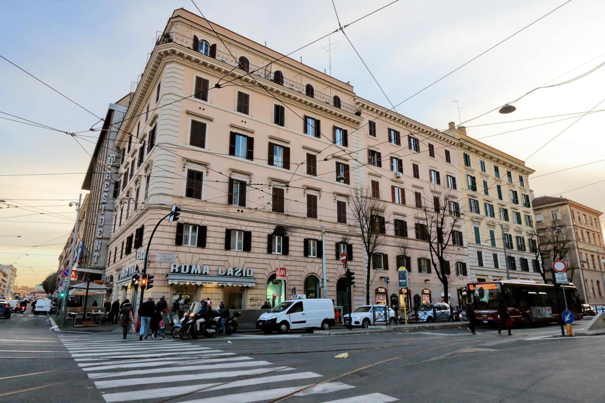 Deza Cozy Place Manzoni Roma Dış mekan fotoğraf